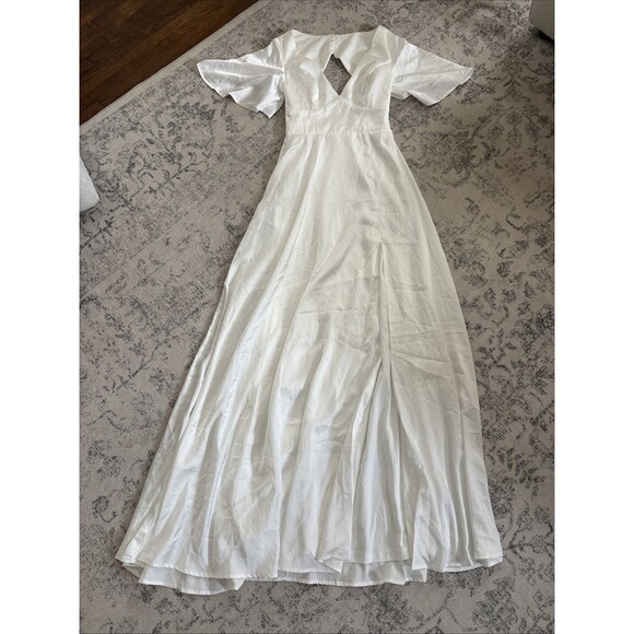Lulus Elegant Confidence Whit Satin Flutter Sleeve Cutout Maxi Dress Size XS NWT - Picture 3 of 10